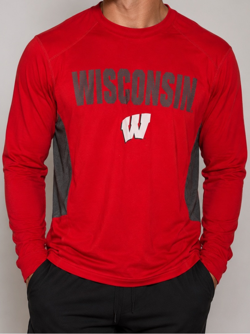 Campus Heritage Wisconsin Badgers long-sleeve performance t-shirt